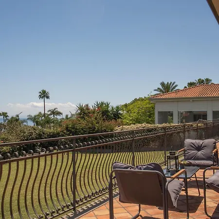 Villa Silvanae Pool Aci Castello
