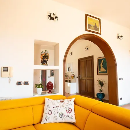 Silvanae Pool Aci Castello