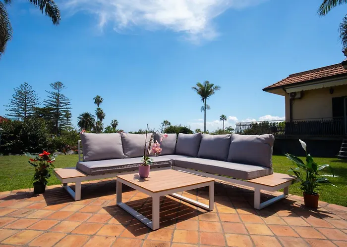 Villa Silvanae Pool Aci Castello